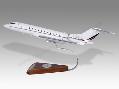 Bombardier Global 6000 Netjets Version 2 Desk Wood Airplane Model Small 1/100