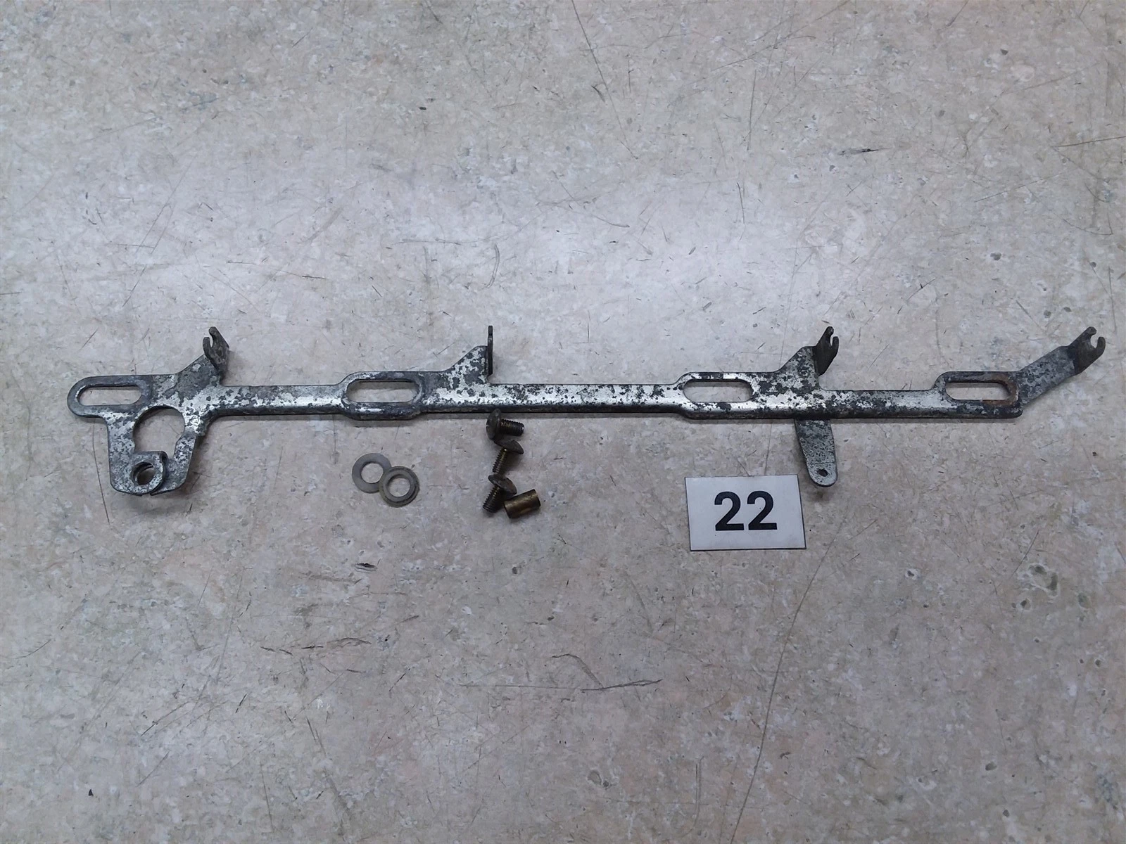Kawasaki ZX600-E ZZR600 V823 Carburetor Choke Bracket 1993-2005 #22 ACP34