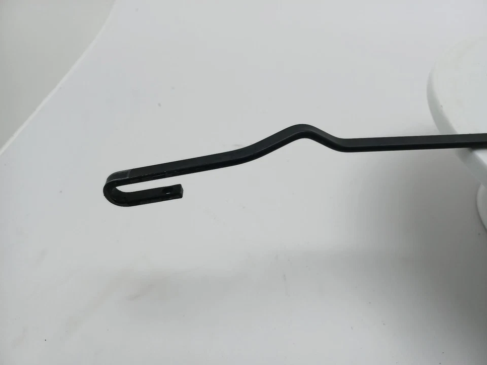 Brazo limpiaparabrisas Volkswagen Golf 1992-1998 5 puertas hatchback Foto 2 de 4