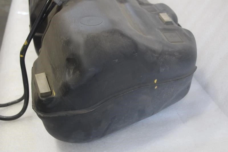 Cadillac CT5 2020 tanque de combustible de gasolina 2,0 L Foto 3 de 4