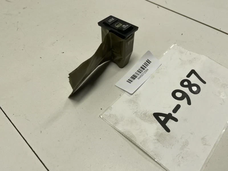 2001 年丰田 MR2 SPYDER 锁解锁开关推按钮组件 原始设备制造商 + — 第 3/4 张图片