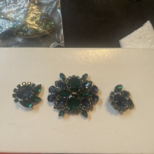 Vintage Brooch Earrings Aurora Borealis Green Dark Blue Rhinestones Silver Tone
