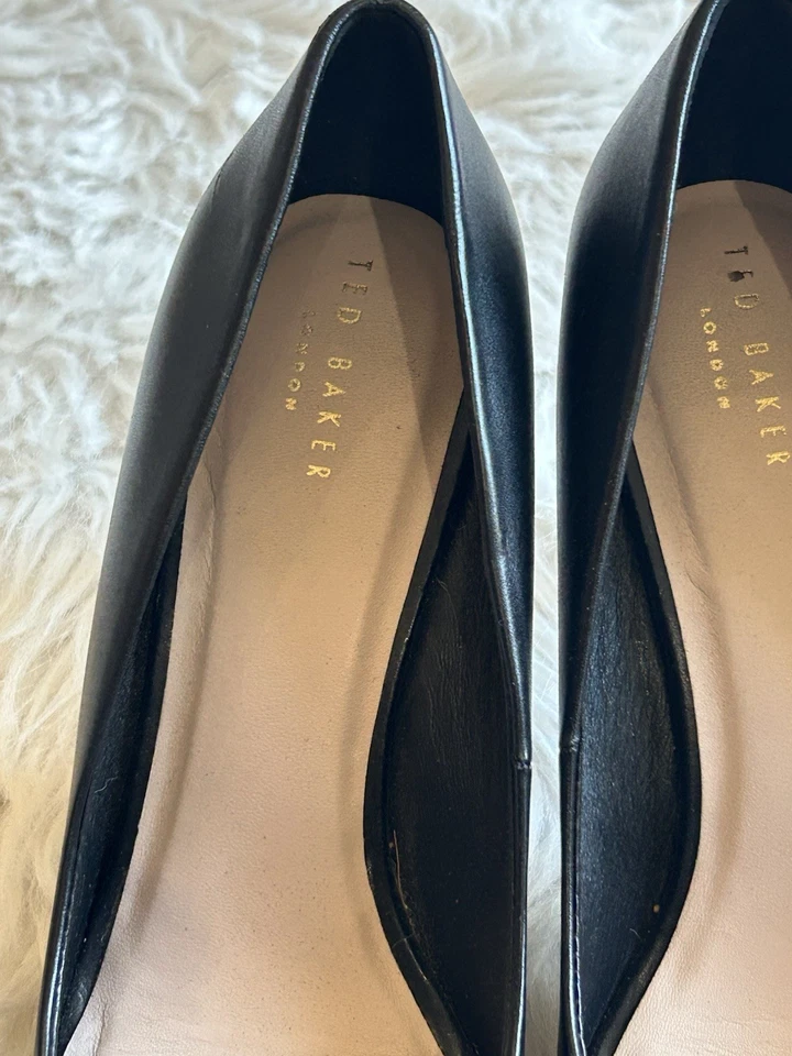 Женские туфли-лодочки Ted Baker размер 37 черная кожа бант на высоких каблуках карьерные - Изображение 4 из 4