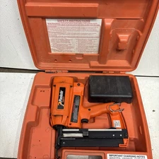 PASLODE II IM250 Battery Finishing Nailer (MI1045880) #W2