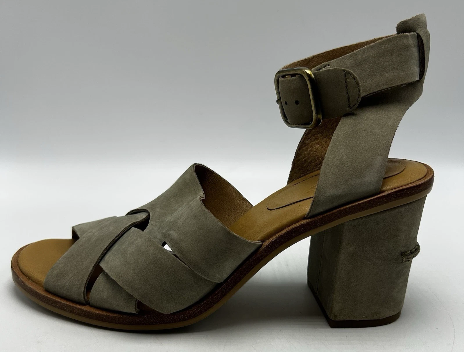 UGG Sandali Donna 5 5 Sandra Pelle Scamosciata Tacco a Blocco Antilope Beige Capsula 3"