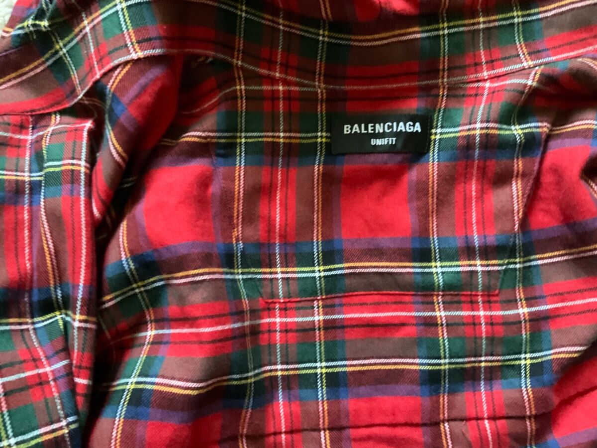 BALENCIAGA HOODED FLANNEL CHECK BUTTON DOWN SHIRT SIZE S BALENCIAGA HOODED FLANNEL CHECK BUTTON DOWN SHIRT SIZE S