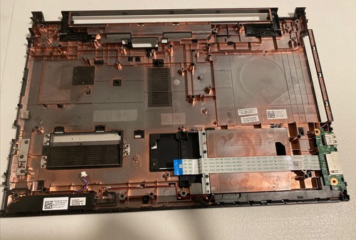 Genuine Dell Inspiron 15 3541 Bottom Case w/ Cover Door 0PKM2X PKM2X Grade B - Afbeelding 6 van 12