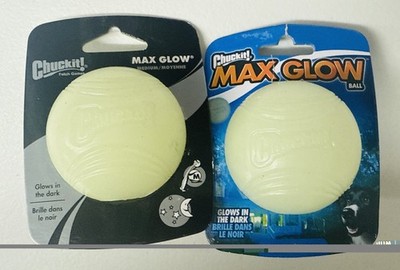 Chuckit Max Glow Ball Dog Toy, Medium (2.5 Inch Diameter) for dogs 20-60 lbs New