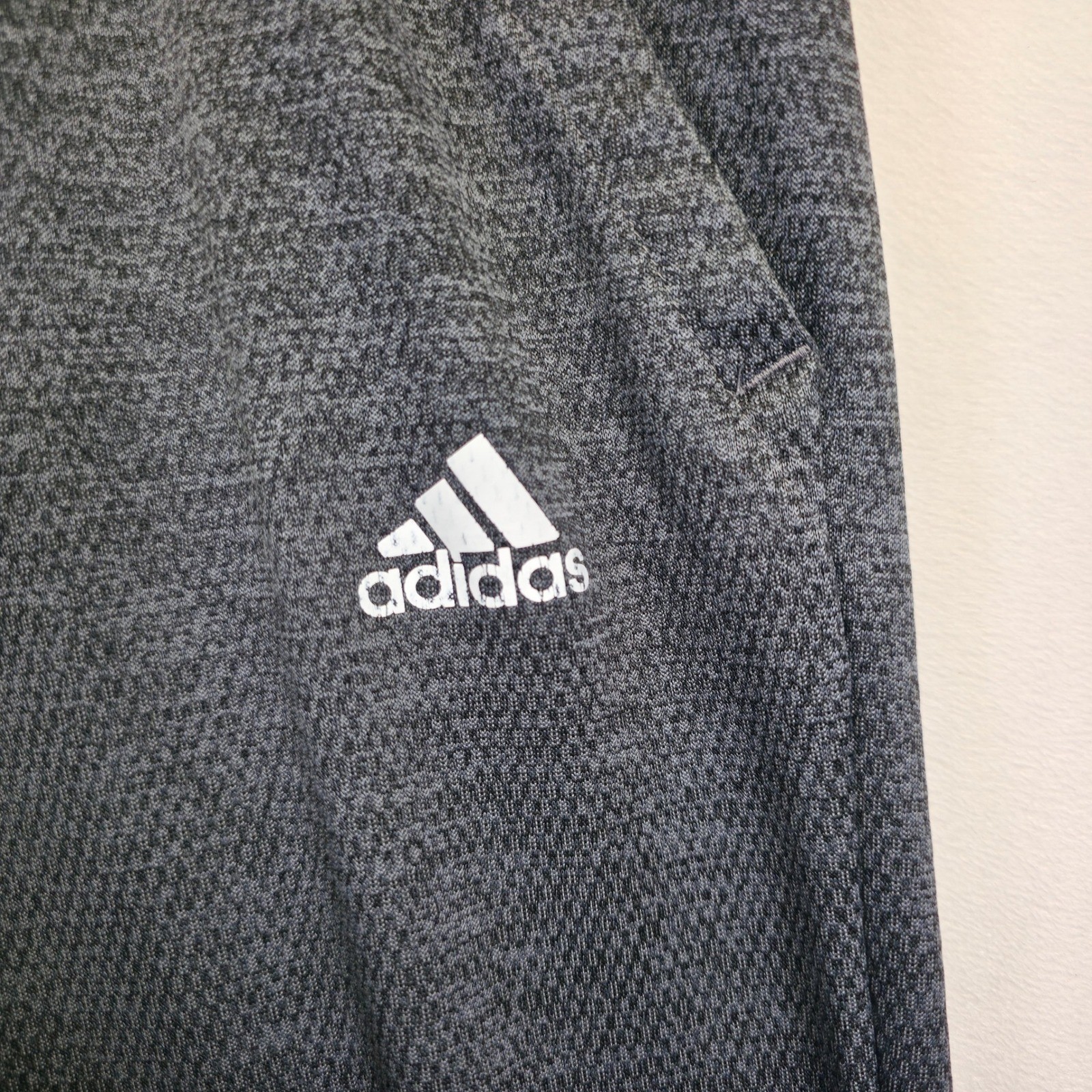 Adidas Jogger Pants Mens S Gray Athletic Tapered Activewear Athleisure Workout thumbnail 3