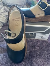 dansko Brynlee Waxy Milled Women  s Shoes, Size 36 Women  s, located wallaretop