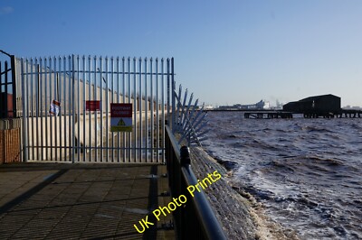 Photo 6x4 Trans Pennine Trail closed permanently Kingston upon Hull Taken c2015