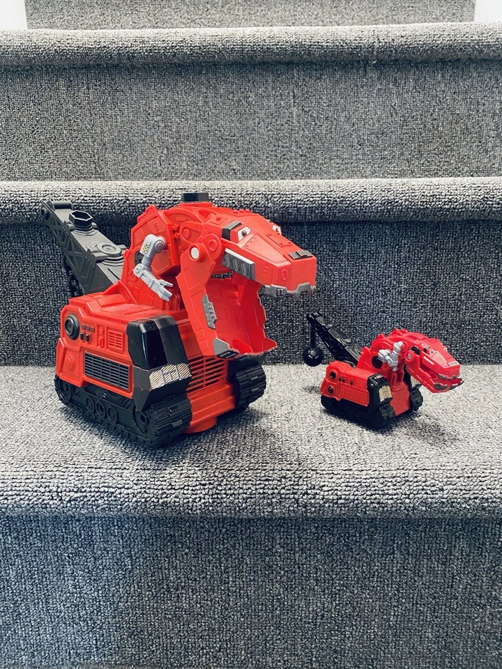 Lote X2 Dreamworks Mattel Dinotrux Ty-Rux Diecast Red Dino Trucks T-REX T Rex Foto 4 de 4
