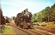 Morristown & Erie #10, Whippany, New Jersey in early 1950s - Chrome Postcard