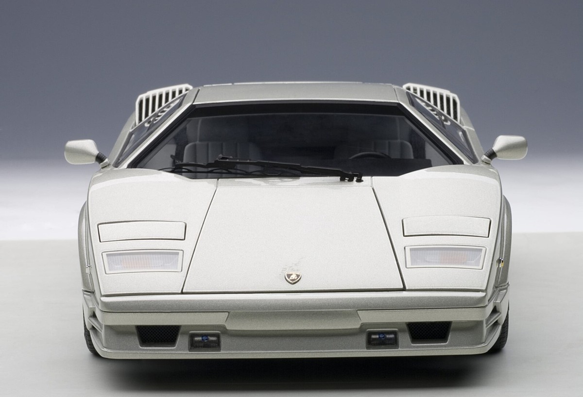 LAMBORGHINI COUNTACH 25TH ANNIVERSARY SILVER 1:18 by AUTOart 74536