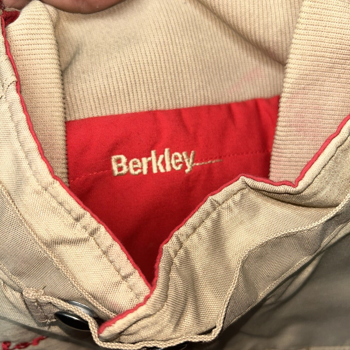 Veste de course en satin Berkley Trilene des années 80 vintage des