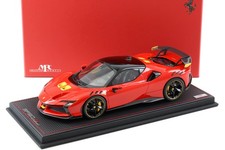 1:18 MR Collection Ferrari SF90 Xx Stradale Rosso Scuderia With Display - Limit