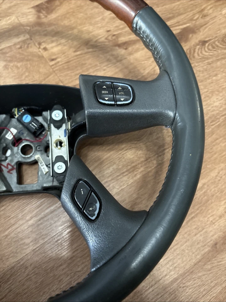 2003-2006 Cadillac Escalade Steering Wheel W/Controls OEM Pewter Gray Woodgrain - Image 2 of 4