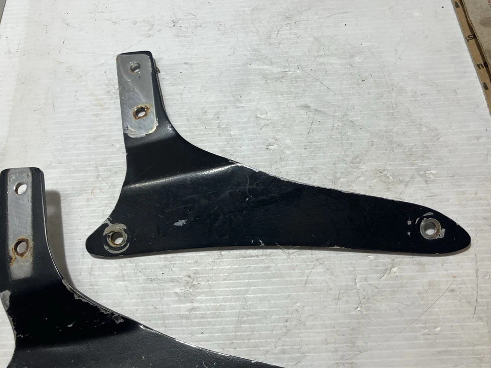 Kawasaki Vulcan Classic 1700 2009 soportes de montaje Sissybar (mal pintados) (OEM Foto 3 de 4