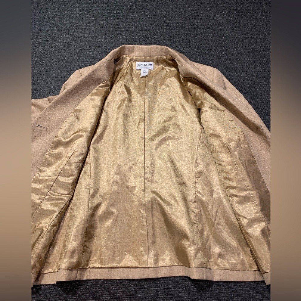 Pendleton 100% Virgin Wool 2 Button Tan Jacket Si… - image 5