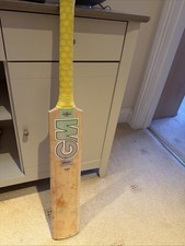 Gunn & Moore GM 909 English Willow Cricket