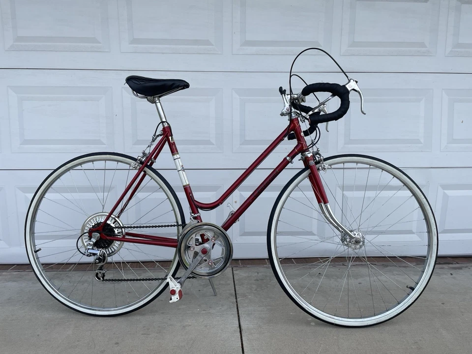 1972 Centurion Le Mans  Ladies 10 Speed Road Bike - Very Good Condition - Image 2 of 4