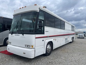 1998 MCI Executive Day Coach