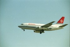 Negativ Boeing 737-2Y5 Advanced Air Malta Flugzeug 35mm ungerahmt sro-IL4-6