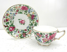 Taza de té y platillo Crown Staffodrshire floral porcelana hueso casa núcleo