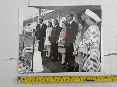 QUEEN ELIZABETH II, PRINCE CHARLES ROYALTY Milford Haven 1968 Original PHOTO
