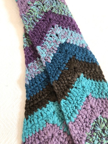 Girls Chevron Knit Scarf With Blues And Purples By Gap Kids Sz S/M LKNW - Picture 2 of 4