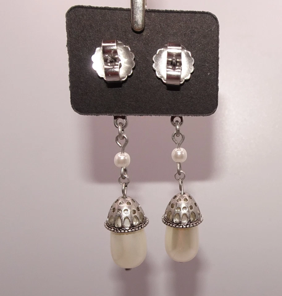 Pendientes Lia Sophia De Colección Imitación Perla y Cristal Mate Tono Plata Lágrima Poste Foto 4 de 4