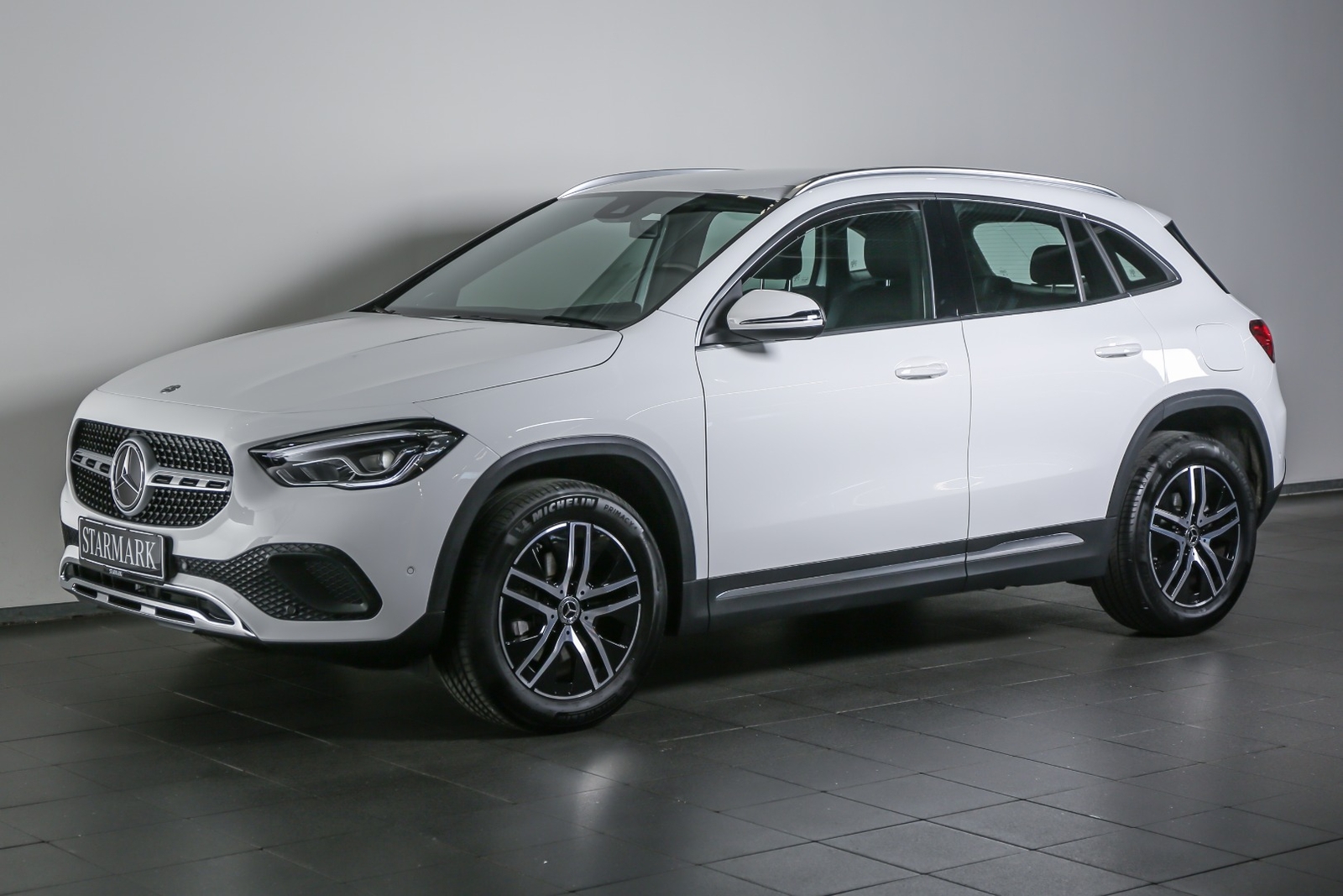 Mercedes-Benz GLA200 1,3 Progressive Line aut.
