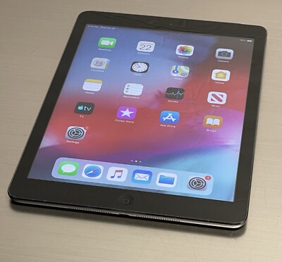 Apple iPad Air 1st Generation 32GB A1475 Space Gray WiFi + Cellular Tablet.