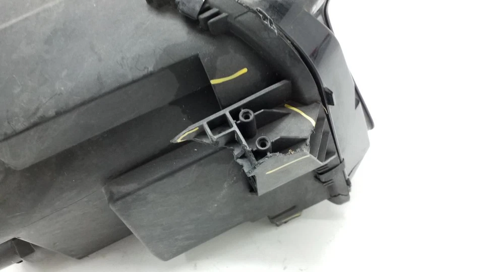 MERCEDES GLA 2014-2020 Scheinwerfer Headlight A1569061100 - Bild 4 von 4