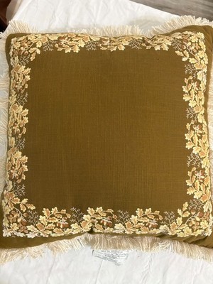 Threshold Designed Studio McGee 20 in x 20 in Oak Printed Throw Pillow-NEW