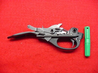 Remington 870- 12 Ga.-Polymer J-Lock  Trigger Assembly-w/Key-  Nice !! (E)