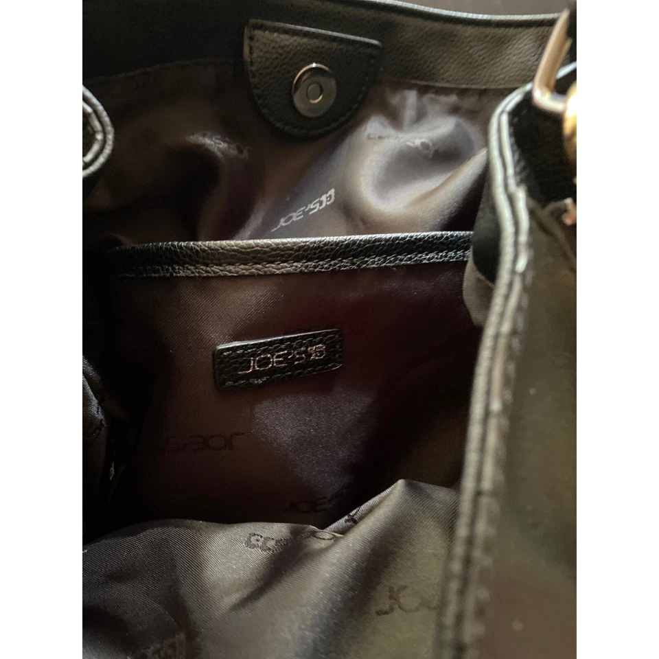 Черная веганская кожаная богемная наплечная сумка Joes на боковой молнии деталь - Изображение 4 из 4