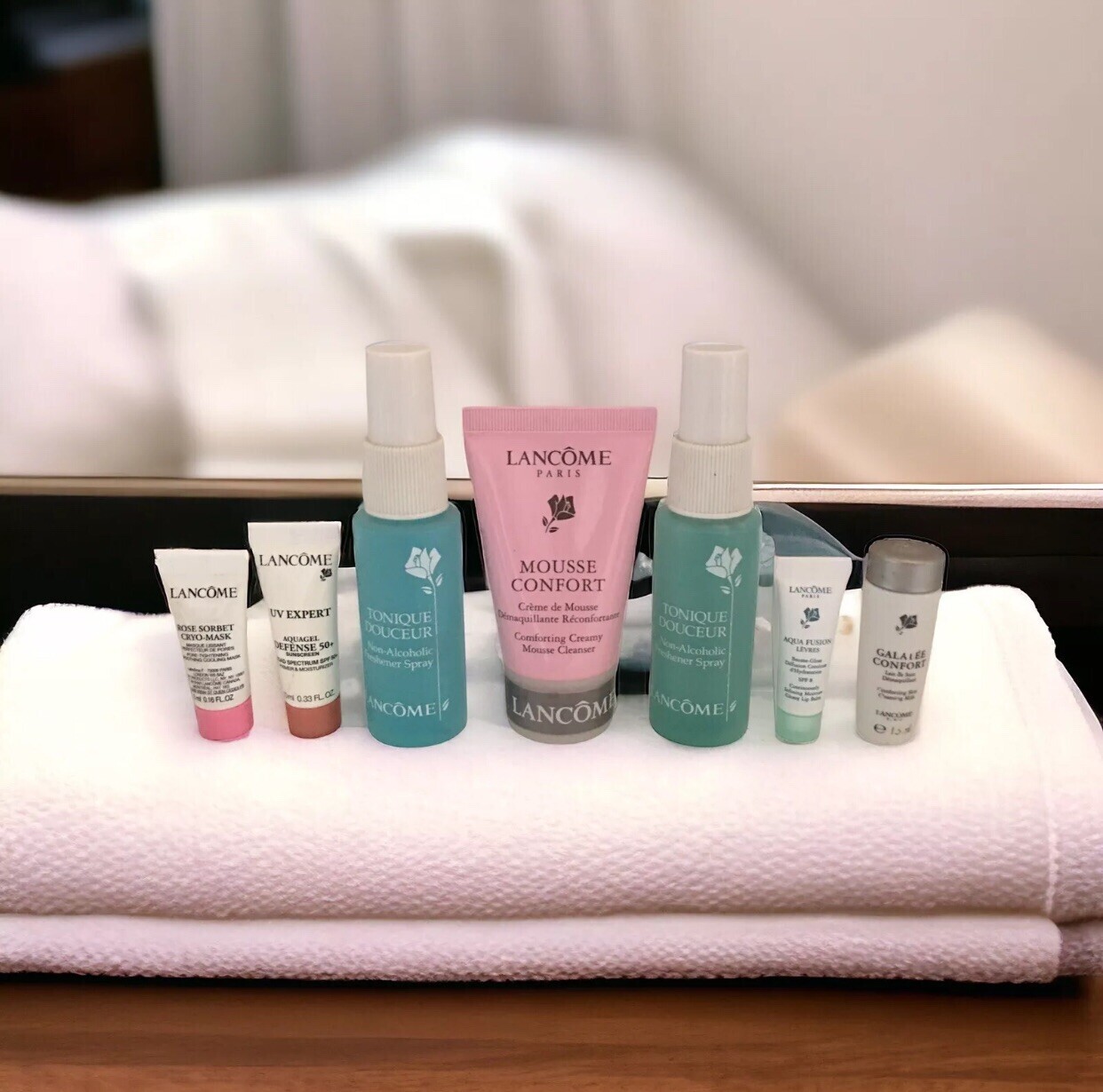 Lancome Lot: Milk Comfort - Aqua Fusion Lip Balm - Cleansing Milk - Cooling Mask