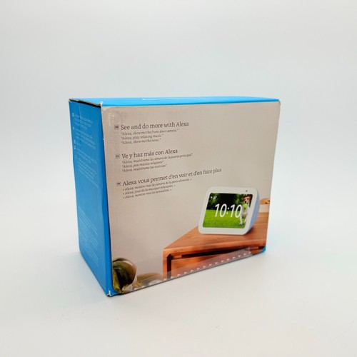 Amazon Echo Show 5 (3rd Gen) 5.5 Inch Smart Display with Alexa - Cloud Blue - Picture 4 of 6