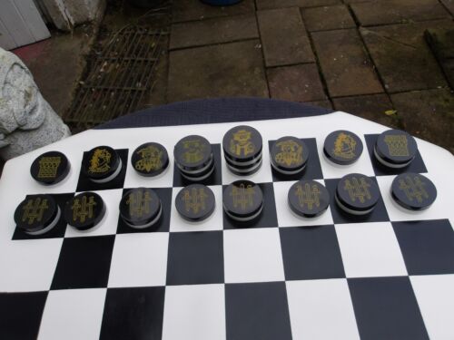Seltenes & ungewöhnliches GROSSES Schach/Flachschach - Vinyl Spielbrett mit Kunststofffiguren - Bild 12 von 23