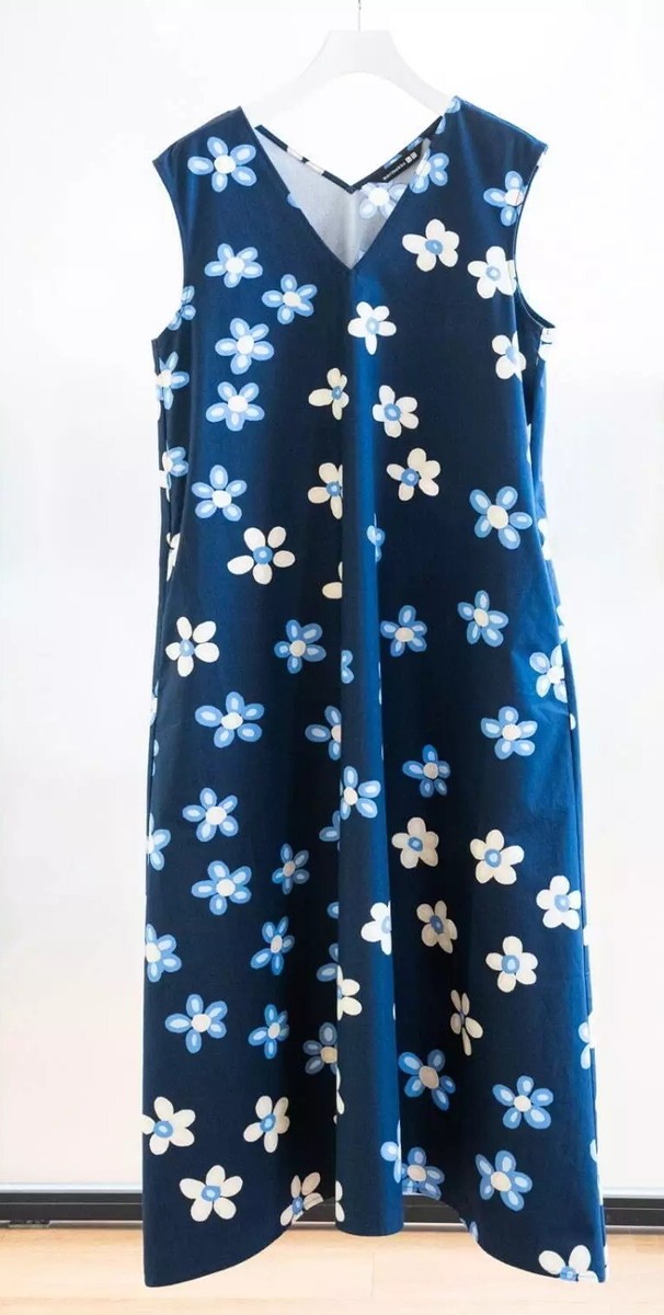 velvet floor length dress Uniqlo Black Sleeveless A-line Flare Dress Size Small (a) – Recreating  Society
