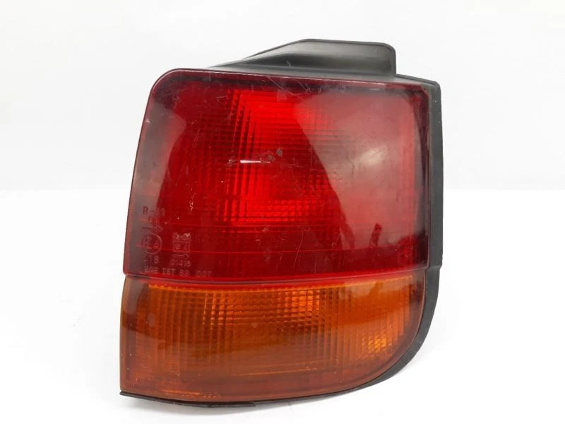 Lanterna traseira direita do passageiro compatível com 92-96 EAGLE SUMMIT WAGON MB831634 - Imagem 2 de 4