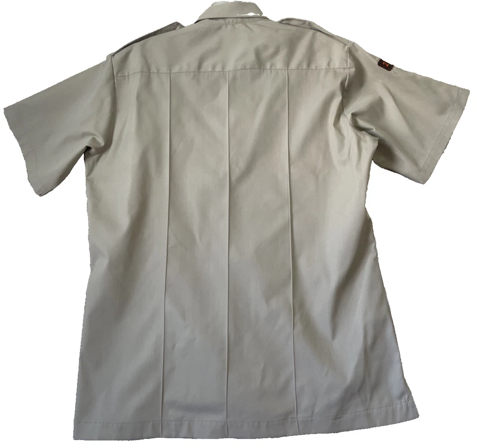 AS-IS NWT Flying Cross Uniform Shirt Men Sz XL s/Sleeve Beige Permanent Crease - Image 2 of 4
