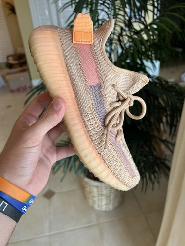 Size 4.5 - adidas Yeezy Boost 350 V2 Mono Clay Excellent Condition With Box