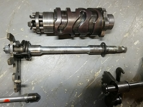 1976-78 Yamaha Yz250 Yz Transmission Assembly Gears Fork Drum 498-17421-01-00 - Picture 7 of 24