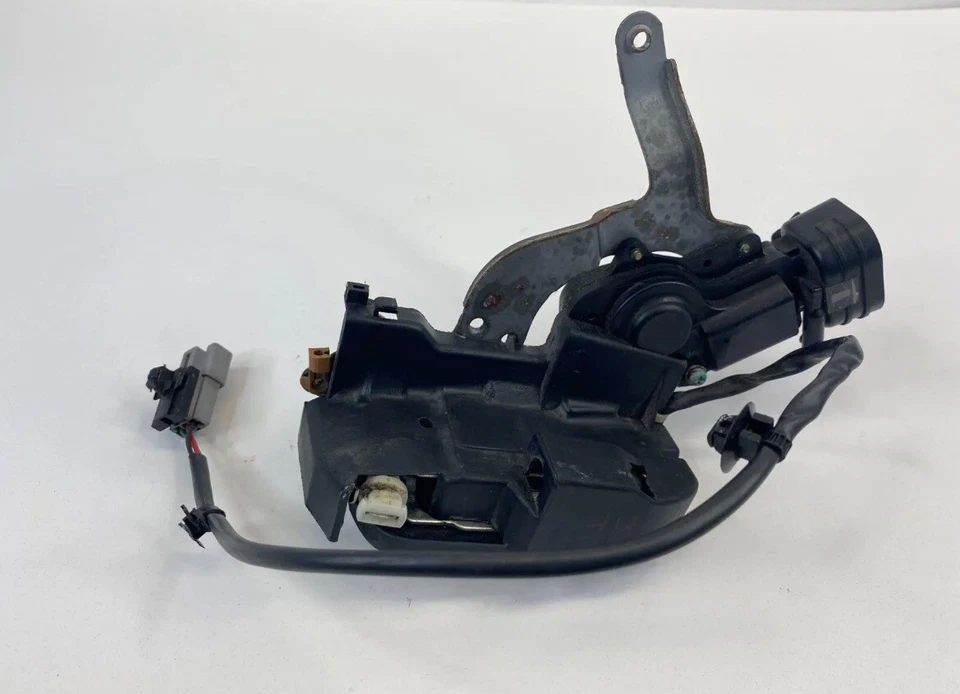 Actuador de cierre de puerta lateral derecho para pasajero delantero Toyota Corolla 1998-2002 OEM Foto 4 de 4