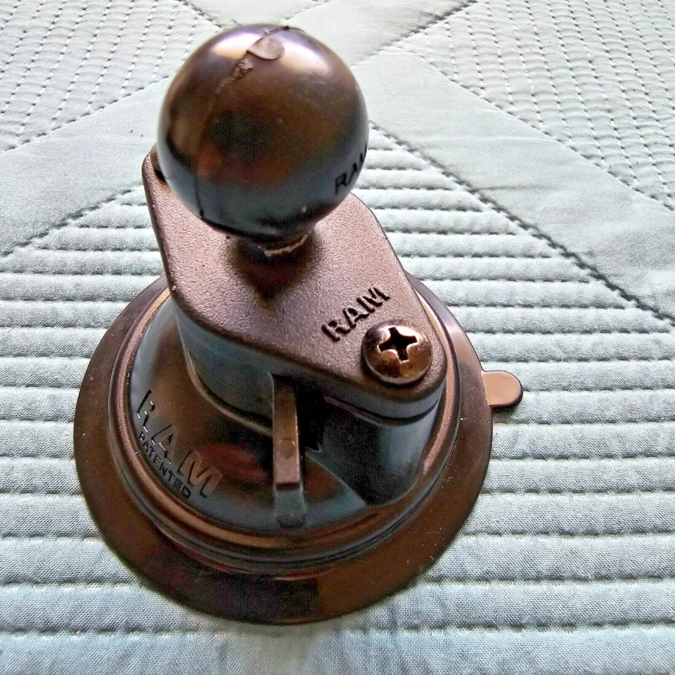 RAM Mounts RAMB2241U 3.25 inch Diameter Suction Cup - Image 4 of 4
