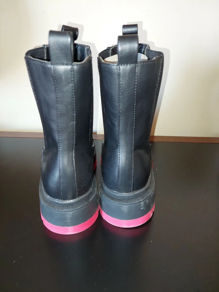 Nuevas botas gruesas para mujer Misguided negras en contraste talla 6 Foto 3 de 4