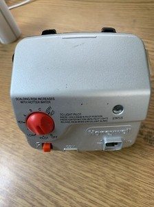Honeywell Water Heater Gas Valve WV8840A1000 See Pics Untested