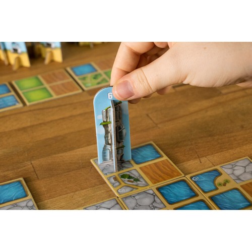 Neoville Familienspiel für 2-4 Spieler Bau und Legespiel Welt der Zukunft - Bild 5 von 8